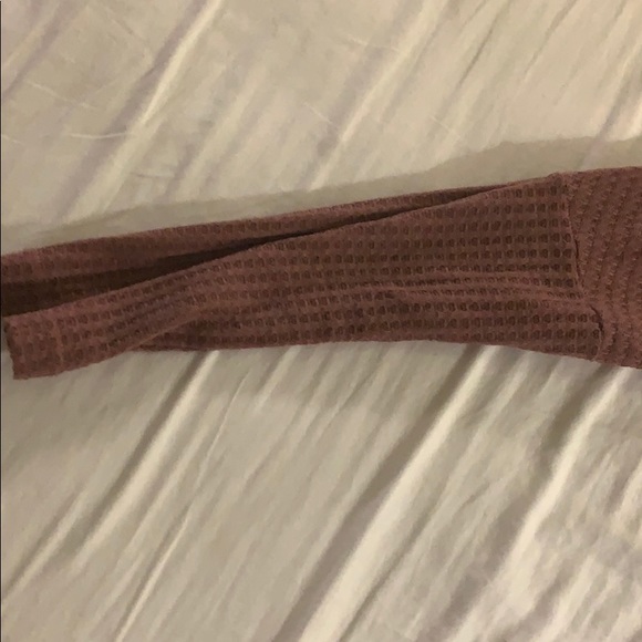 Large long sleeve sweater. Only worn once - Picture 2 of 5